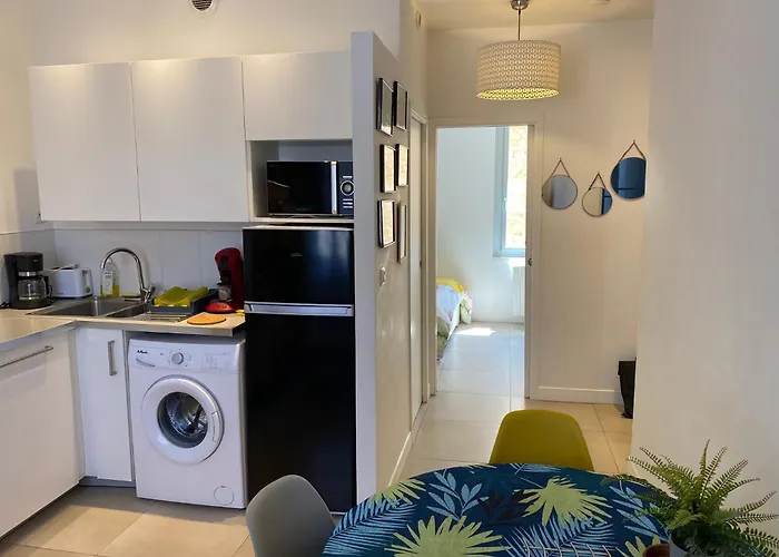 P3, 2 Bedrooms, Quiet, Center * Montpellier
